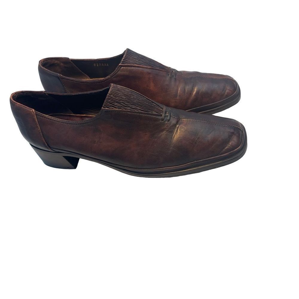 Rangoni Firenze Women's Italian Shoes with block heel size 8.5AAA narrow